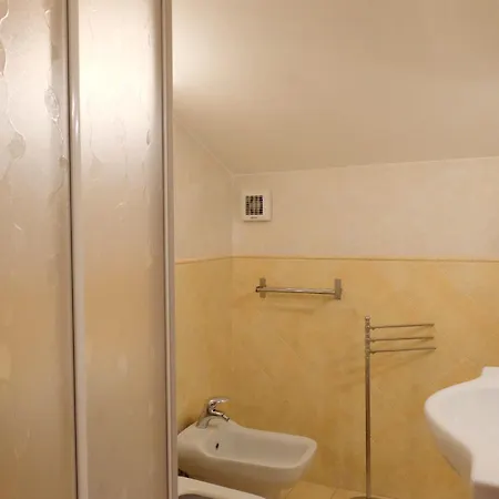 Motti Quadri Apartment