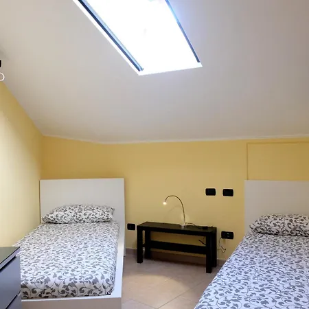 Motti Quadri Apartment *