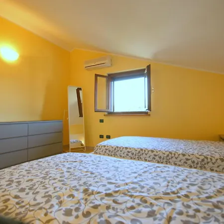 Motti Quadri Apartment Arona