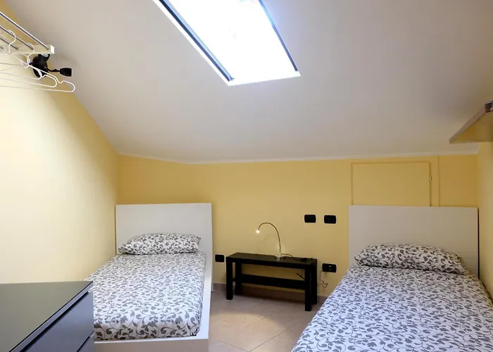 Motti Quadri Lejlighed *